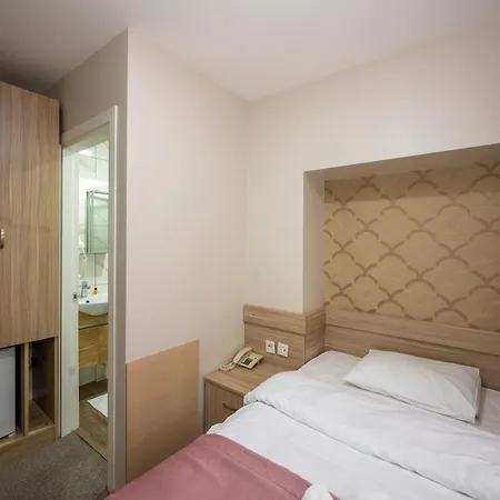 Otel Melita 3*